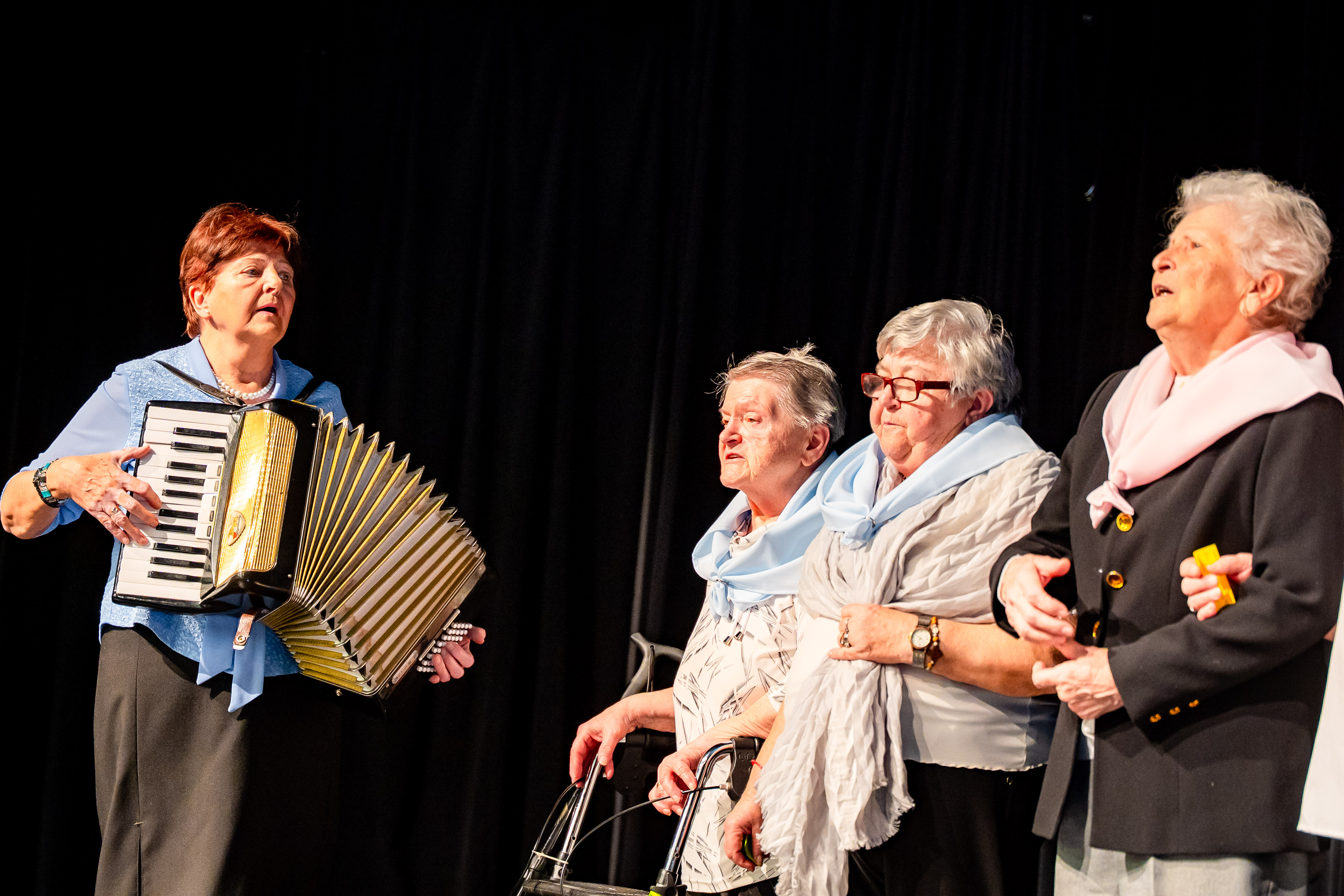 Vianocna seniorska hviezda -26